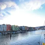 Budget Studio By The City Canal